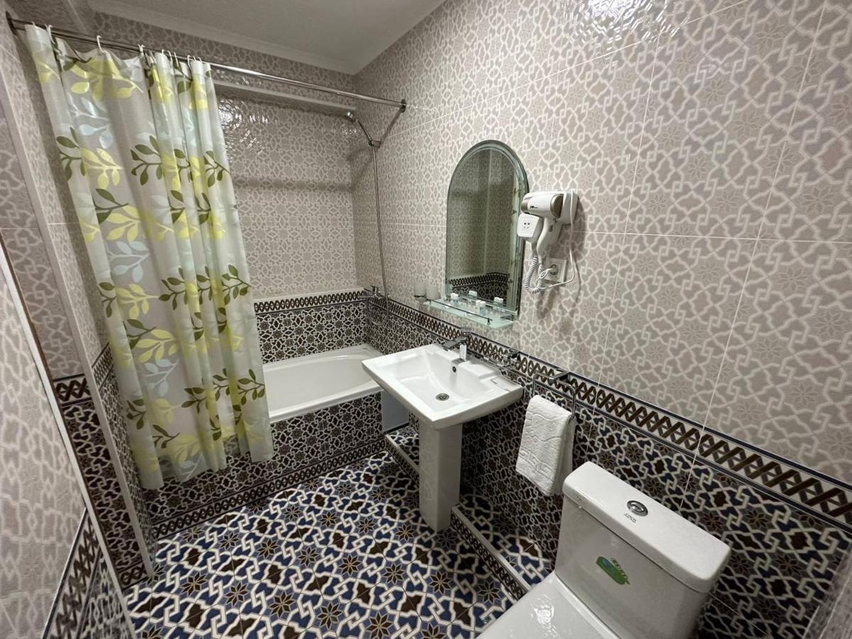 Antique Hotel Imran Bukhara Eksteriør billede
