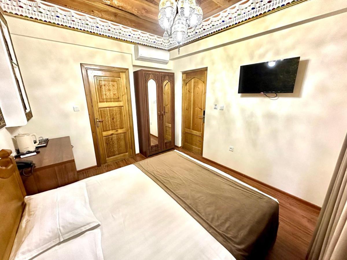 Antique Hotel Imran Bukhara Eksteriør billede